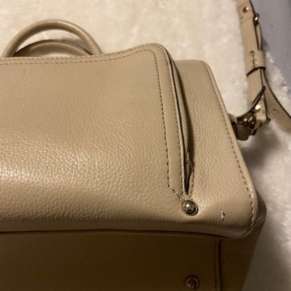 Kate Spade Medium Size Beige Crossbody Purse With Handles - Picture 9 of 11